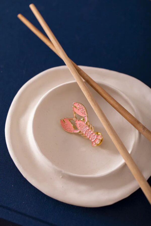 3701344211738-pins-lobster